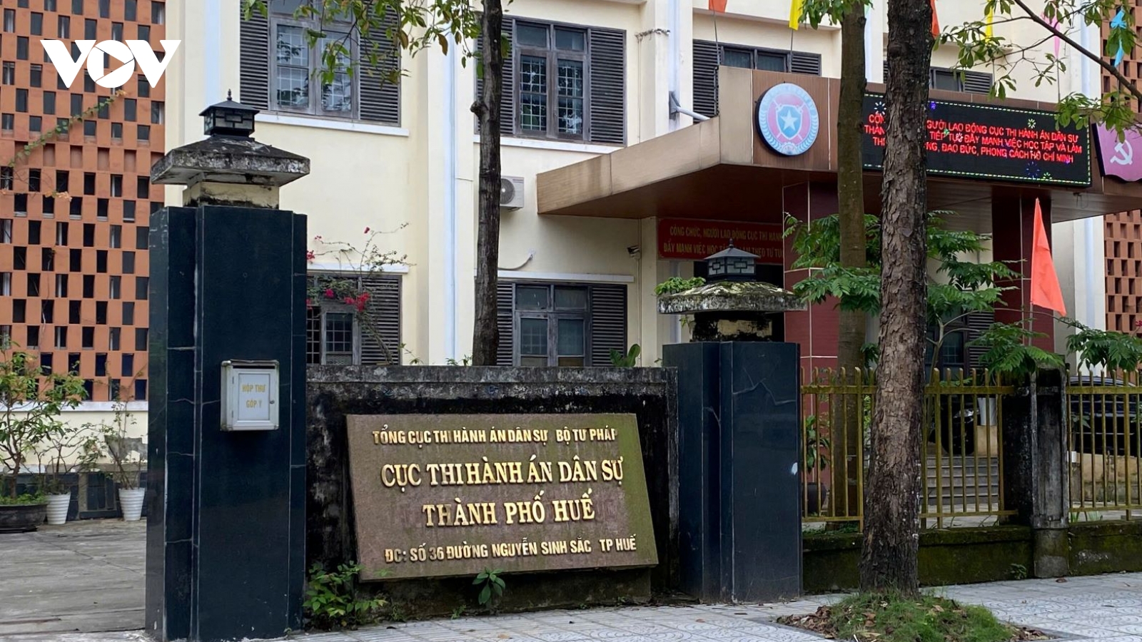 Bắt nữ kế toán tham ô hơn 5 tỷ đồng tiền tạm giữ thi hành án